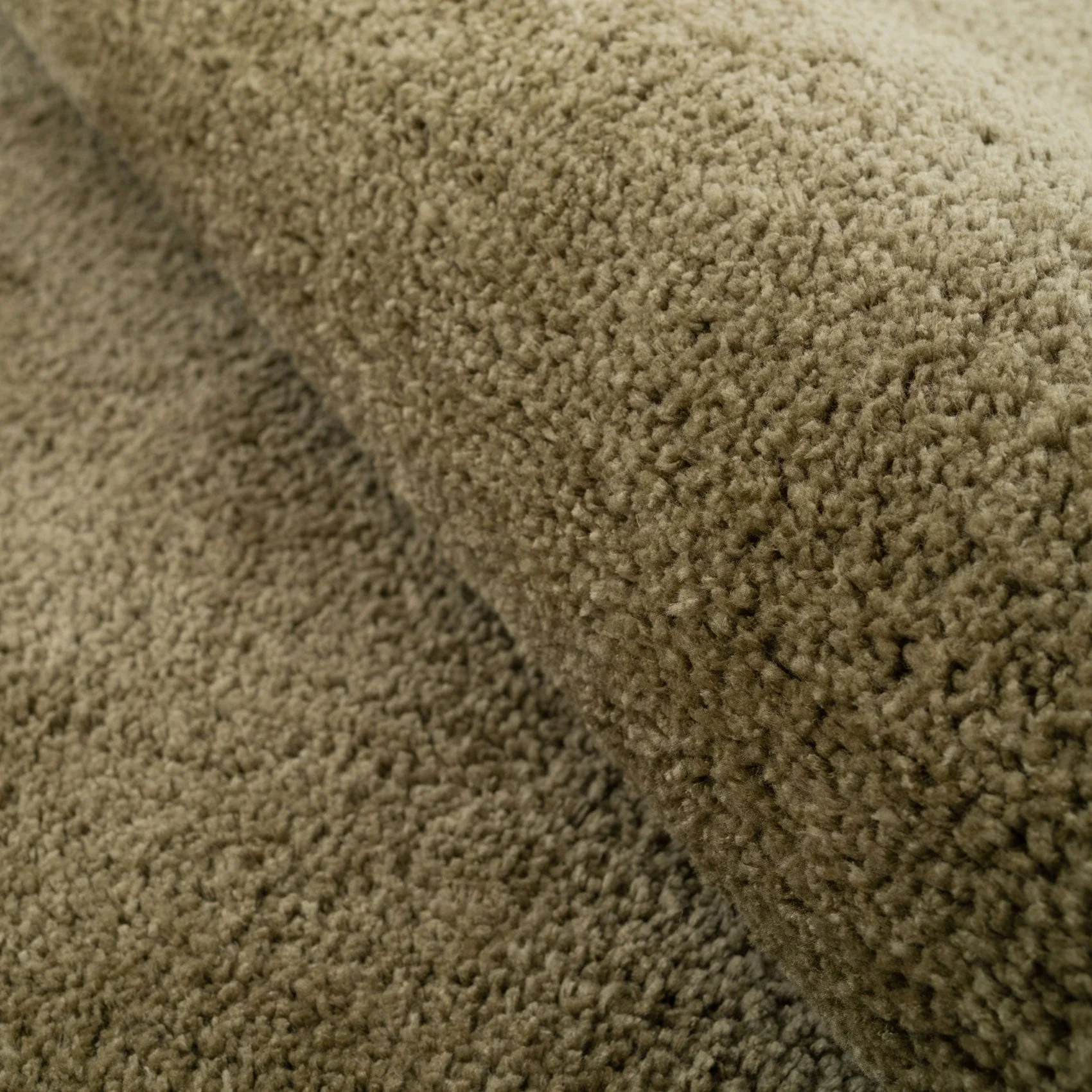Premium Sage Green Shaggy Circle Rug - Sage - Image 3