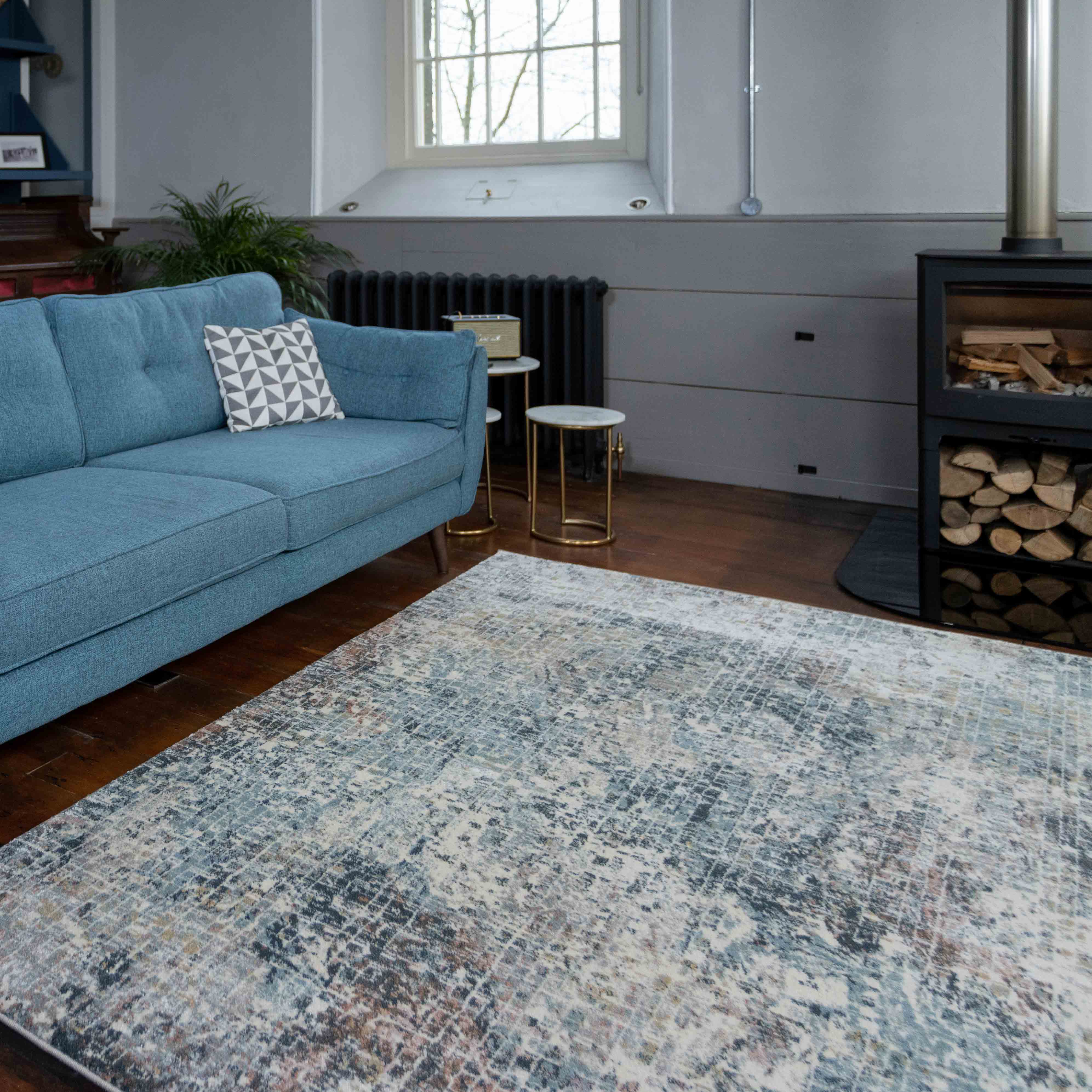 Soft Modern Blue Distressed Abstract Bedroom Rugs - Minuet - Image 4